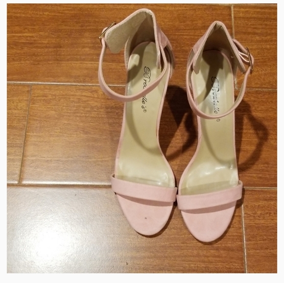 Sandals - Picture 5 of 5